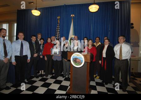 Veranstaltung im "Main Interior" zur Würdigung der Beiträge zum "Performance and Accountability Report 2008" des Innenministeriums mit Ausführungen von Stellvertretender Sekretär P. Lynn Scarlett, stellvertretender Sekretär James Cason, Direktor des Haushaltsbüros Pamela Haze, Stellvertretender Kontrolleur Danny Werfel, Direktor des Finanzmanagements Daniel Fletcher, Und Leiter des Planungs- und Leistungsmanagements Richard Beck Stockfoto