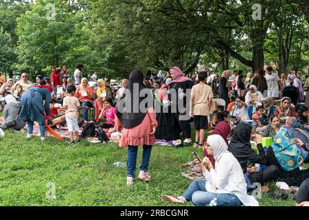 Atmosphäre während des Eid Adha Festivals im Astoria Park in Queens, New York am 8. Juli 2023 Stockfoto