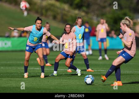 Englands Lucy Bronze (links) während eines offenen Trainings im Sunshine Coast Stadium, Queensland. Foto: Sonntag, 9. Juli 2023. Stockfoto