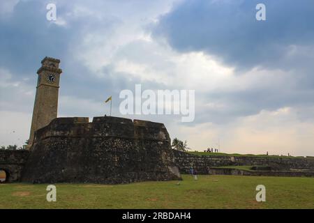 Der Uhrenturm der Stadt Galle in Sri Lanka. Galle - die größte Stadt und der größte Hafen im Süden Sri Lankas, der Hauptstadt der südlichen Provinz Stockfoto