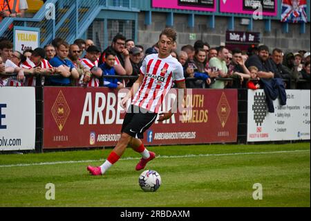 Sunderland AFC: Jack Clarke im Kampf gegen South Shields FC. Stockfoto