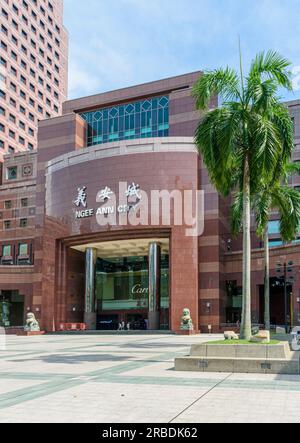 Imposanter Eingang zum Ngee Ann City Shopping Mall, Orchard Rd, Singapur Stockfoto