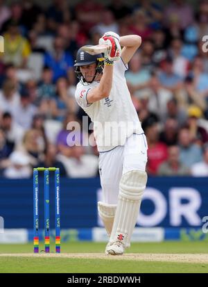 Zak Crawley aus England am 4. Tag des dritten LV= Insurance Ashes Series-Testspiels in Headingley, Leeds. Foto: Sonntag, 9. Juli 2023. Stockfoto