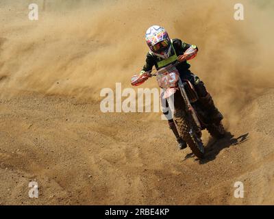 Rhynie Motocross Track, Aberdeenshire, 8. Juli 2023, Teilnehmer an der ADMC 2023 Club Championship bei sonnigen und staubigen Bedingungen. © Malcolm G. Stockfoto