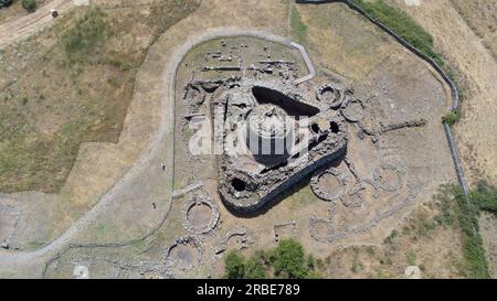 Die Nuraghe Santu Antine ist die höchste Nuraghe auf Sardinien Stockfoto