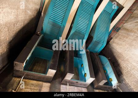 Der 1.200-Tonnen-Bascule mit einem 400-Tonnen-Gegengewicht auf einer Seite der Tower Bridge Stockfoto