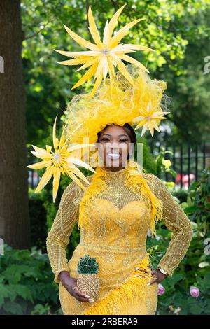 Ascot, Berkshire, Großbritannien. 22. Juni 2023. Echte Hausfrauen aus Cheshire, Mitglied der Besetzung, Lystra Adams. Kredit: Maureen McLean/Alamy Stockfoto