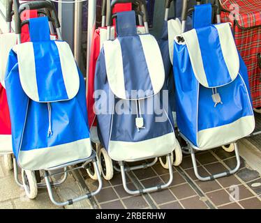 Einkaufswagen-Körbe Stockfoto