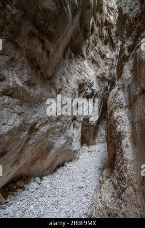 Das Naturschutzgebiet Fara San Martino-Palombaro ist ein Naturschutzgebiet von 4202 ha, das 1983 in den Gemeinden Fara San M errichtet wurde Stockfoto