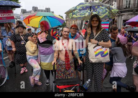 © Jeff Moore TRANS RIGHTS PROTEST. Tausende sind heute in der Londoner Innenstadt auf die Straße gegangen , um gegen die Rechte von Transgender-Menschen zu protestieren und sie zu unterstützen . Stockfoto