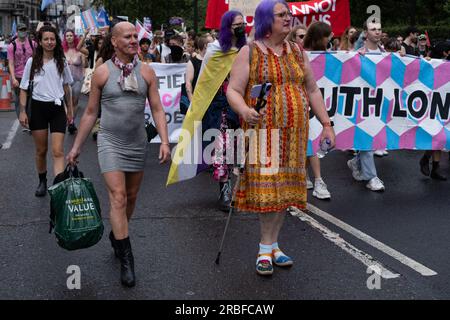 © Jeff Moore TRANS RIGHTS PROTEST. Tausende sind heute in der Londoner Innenstadt auf die Straße gegangen , um gegen die Rechte von Transgender-Menschen zu protestieren und sie zu unterstützen . Stockfoto