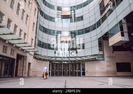 London, Großbritannien. 09. Juli 2023. Allgemeiner Blick auf Broadcasting House, die BBC-Zentrale im Zentrum von London. (Foto: Vuk Valcic/SOPA Images/Sipa USA) Guthaben: SIPA USA/Alamy Live News Stockfoto