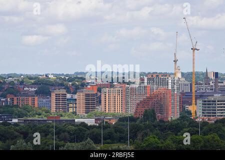 Springwell Gardens, The Junction, Latitude Purple & Latitude Blue sind Apartments, die derzeit im Leeds City Centre, West Yorkshire, gebaut werden Stockfoto