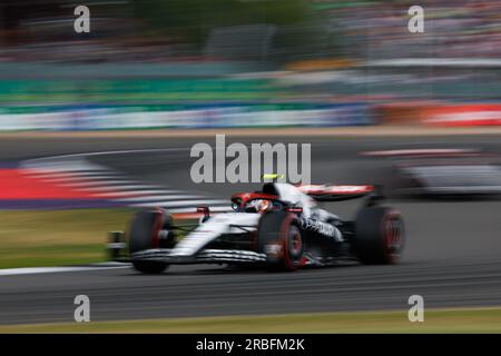 22 TSUNODA Yuki (Jap), Scuderia AlphaTauri AT04, Action während der Formel-1-Grand-Prix von Aramco 2023, 10. Runde der Formel-1-Weltmeisterschaft 2023 vom 7. Bis 9. Juli 2023 auf der Silverstone-Rennstrecke in Silverstone, Großbritannien Stockfoto