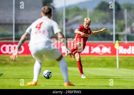 Salzburg, Österreich. 08., Juli 2023. Daniel Svensson (27) vom FC Nordsjaelland bei einem Vorsaison-Testspiel zwischen dem FC Red Bull Salzburg und dem FC Nordsjaelland im Maximarkt Sportpark in Salzburg. (Foto: Gonzales Photo - Dejan Obretkovic). Stockfoto
