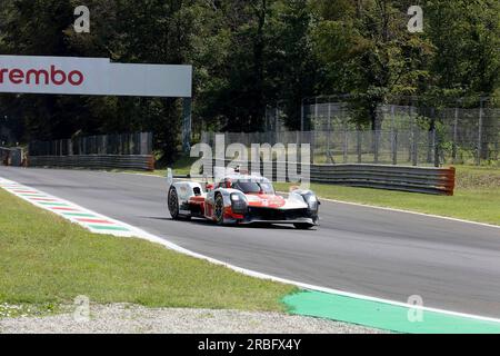 Monza, Italien. 08. Juli 2023. 07/08/2023, Autodromo Nazionale di Monza, Monza, WEC - 6 Stunden Monza, im Bild TOYOTA GAZOO RACING, Toyota GR010 - Hybrid, Mike Conway (GBR), Kamui Kobayashi (JPN), Jose Maria Lopez (ARG) Kredit: dpa/Alamy Live News Stockfoto