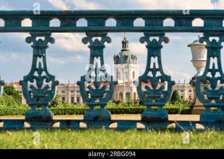 Barockes Schloss Charlottenburg und Park in Berlin, Deutschland Stockfoto