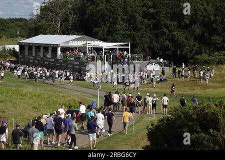 St. Albans, Hertfordshire, Großbritannien. 9. Juli 2023. Große Galerie am letzten Tag des LIV Golf Events in London im Centurion Golf Club Credit: Motofoto/Alamy Live News Stockfoto