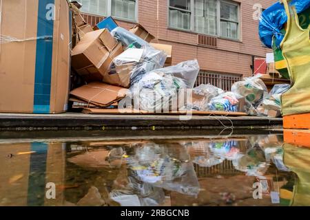 Szenen einer blühenden Metropole an einem Sommertag Stockfoto