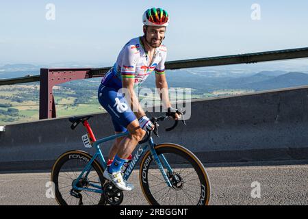 Puy de Dome, Frankreich, 9. Juli 2023, PETER SAGAN von TOTALENERGIES auf Stage 9, 184km, Saint Leonard de Noblat an Puy de Dome während der 110. Ausgabe der Tour de France Kredit: Nick Phipps/Alamy Live News Stockfoto