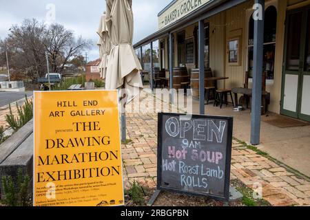 Hill End historische Goldgräberstadt in New South Wales, Kunstgalerie und Malausstellung, NSW, Australien Stockfoto