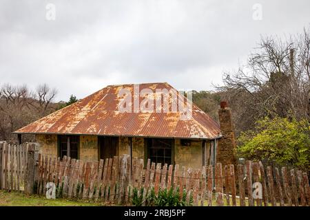 2023, Hill End ehemalige Goldgräberstadt in New South Wales, Australien mit Kulturerbe und alten Gebäuden Stockfoto