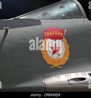 Logo auf einem sowjetischen Mikoyan MiG-29-Angriffsflugzeug im US Air Force National Museum in Dayton, Ohio. Stockfoto