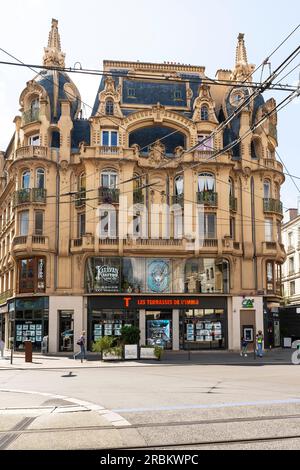 Das Gebäude im Art déco-Stil „La Martre de France“ an der Avenue de la Liberation und Rue des Martyrs-de-Vingré. Saint-Etienne, Abflug Loire, Fra Stockfoto