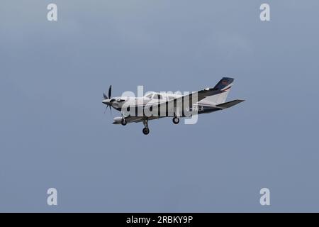 ISTANBUL, TURKIYE - 08. OKTOBER 2022: Privater Piper PA-46-M600 (4698063) Abflug vom Istanbul Atatürk Airport Stockfoto