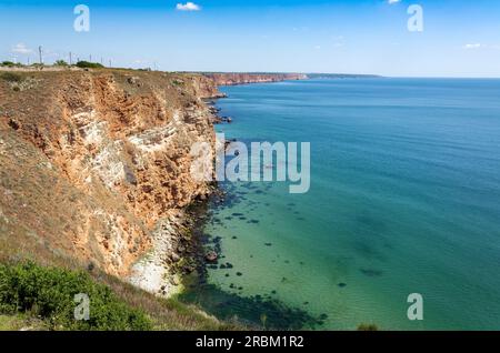 Kap Kaliakra am Schwarzen Meer in Bulgarien. Blick auf das Meer und die Felsen. Stockfoto