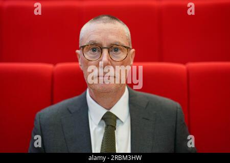 Anthony May, Vorstandsvorsitzender des Nottingham University Hospitals NHS Trust, vor der jährlichen öffentlichen Versammlung der Stiftung an der Nottingham Trent University. Donna Ockenden prüft derzeit die Treuhandgesellschaft wegen mangelnder Versorgung, wobei mehr als 1.000 Menschen sich melden. Foto: Montag, 10. Juli 2023. Stockfoto