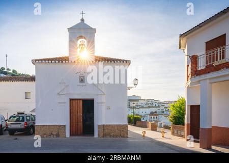 Ermita de Nuestra Senora del Carmen (Unsere Lieben Frau des Mount Carmel Eremitage) - Setenil de las Bodegas, Andalusien, Spanien Stockfoto