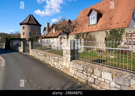 Historisches Zentrum des Weindorfes Sommerach an der Vokacher Mainschleife, Kitzingen, Niederfrankreich, Franken, Bayern, Deutschland Stockfoto