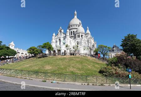 Basilika Sacre Coeur de Montmartre oder Basilika des Heiligen Herzens. Römische und neobyzantinische katholische Kirche im 18. Arr, Montmartre, Paris. Stockfoto