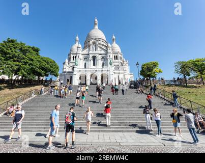 Basilika Sacre Coeur de Montmartre oder Basilika des Heiligen Herzens. Römische und neobyzantinische katholische Kirche im 18. Arr, Montmartre, Paris. Stockfoto