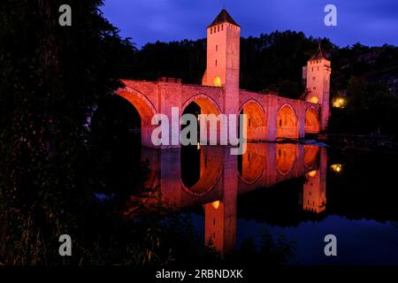 Frankreich, Lot (46), Cahors, die Valentré-Brücke, befestigte Brücke aus dem 14. Jahrhundert, UNESCO-Weltkulturerbe Stockfoto