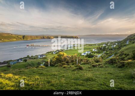 Bay of Uig an der Westküste der Halbinsel Trotternish, Isle of Skye, Highlands, Schottland, Vereinigtes Königreich Stockfoto