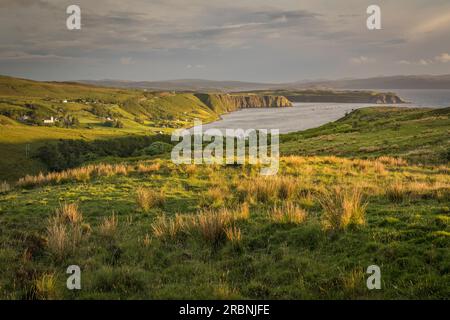 Bay of Uig an der Westküste der Halbinsel Trotternish, Isle of Skye, Highlands, Schottland, Vereinigtes Königreich Stockfoto