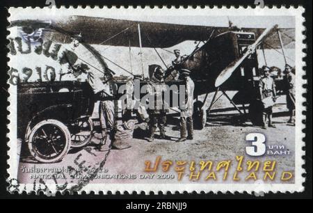 RUSSLAND KALININGRAD, 2. JUNI 2016: Stempel gedruckt von Thailand, Shows biplane, 2009 Stockfoto