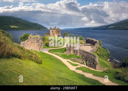 Urquhart Castle auf Loch Ness, Drumnadrochit, Highlands, Schottland, Großbritannien Stockfoto