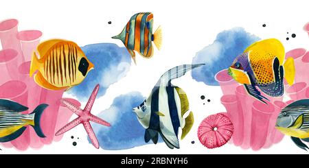 Nahtloser Rand. Tropische Fische, Korallen, Sterne und Igel in Rosa, handgemalt in Aquarell auf weißem Hintergrund. Geeignet zum Bedrucken von Stoffen Stockfoto