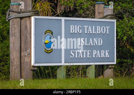 Eingangsschild zum Big Talbot Island State Park im Nordosten Floridas. (USA) Stockfoto