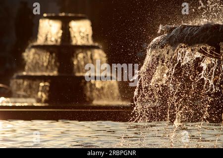 Springbrunnen im Bowling Green vor dem Kurhaus, Wiesbaden, Hessen, Deutschland Stockfoto