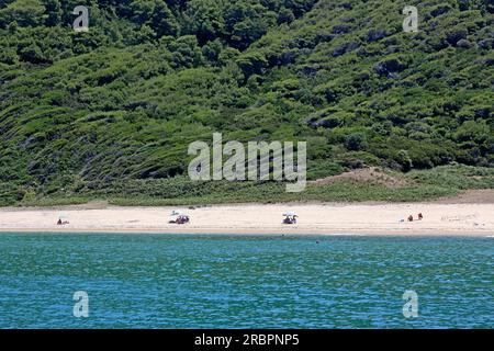 Ligaries Beach an der Nordküste der Insel Skiathos, Northern Sporades, Griechenland Stockfoto