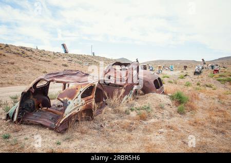 08-14-2017 Goldfield, NV, USA. International Car Forest of the Last Church. Stockfoto