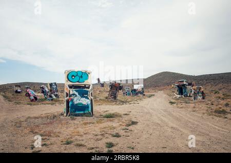 08-14-2017 Goldfield, NV, USA. International Car Forest of the Last Church. Stockfoto
