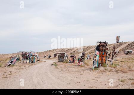 08-14-2017 Goldfield, NV, USA. International Car Forest of the Last Church. Stockfoto