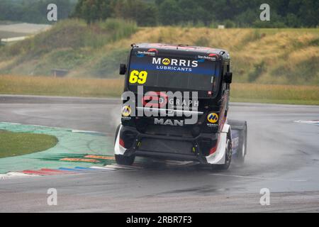 Andover, Großbritannien. 08. Juli 2023. Qualifizierung bei der British Truck Racing Championship auf dem Thruxton Circuit, Andover, Großbritannien, am 8. Juli 2023. Foto: Chris Williams. Nur redaktionelle Verwendung, Lizenz für kommerzielle Verwendung erforderlich. Keine Verwendung bei Wetten, Spielen oder Veröffentlichungen von Clubs/Ligen/Spielern. Kredit: UK Sports Pics Ltd/Alamy Live News Stockfoto