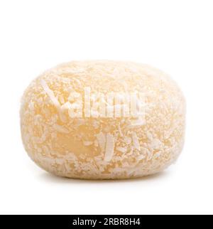 Mochi-Eiscreme-Dessert auf weißem Hintergrund. Japanisches Gourmet-Dessert, Daifuku Stockfoto