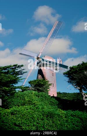 Die holländische Windmühle, Golden Gate Park, San Francisco, Kalifornien, USA Stockfoto